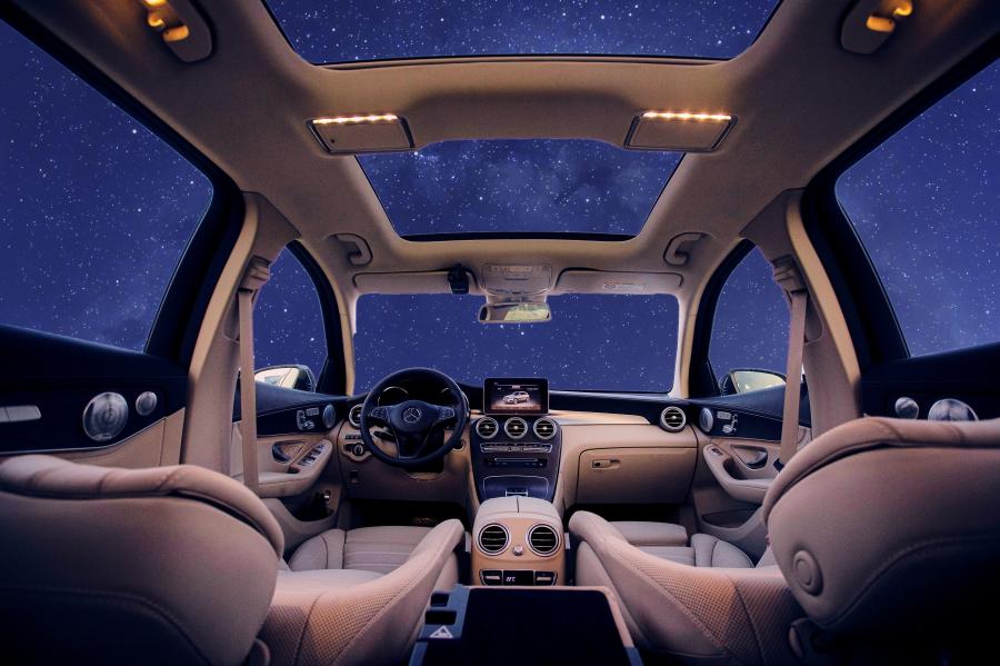 Интерьер Mercedes-Benz GLC300 L 4Matic (V253) 2018 года  (CN) (фото 3 из 14)